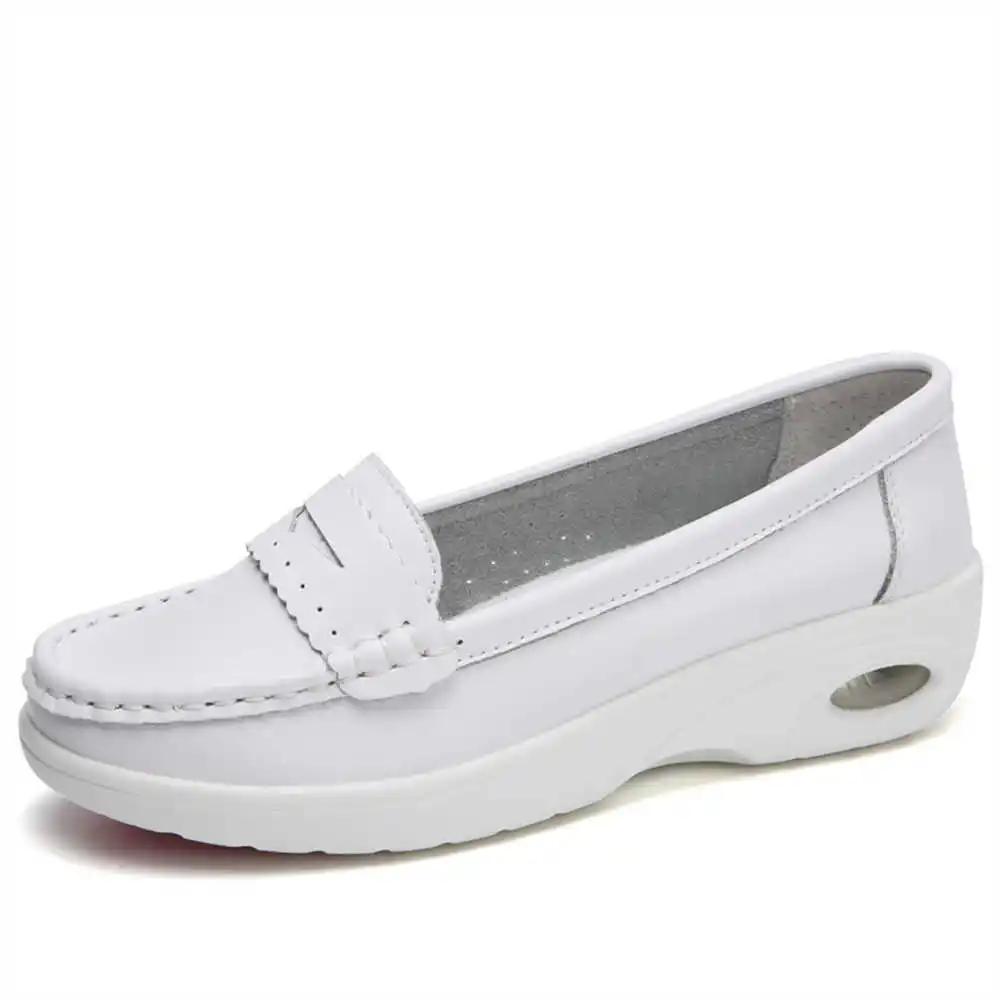 Thick Sole Slipon White Traine - Tech Accessories For College 리뷰 및 가격
