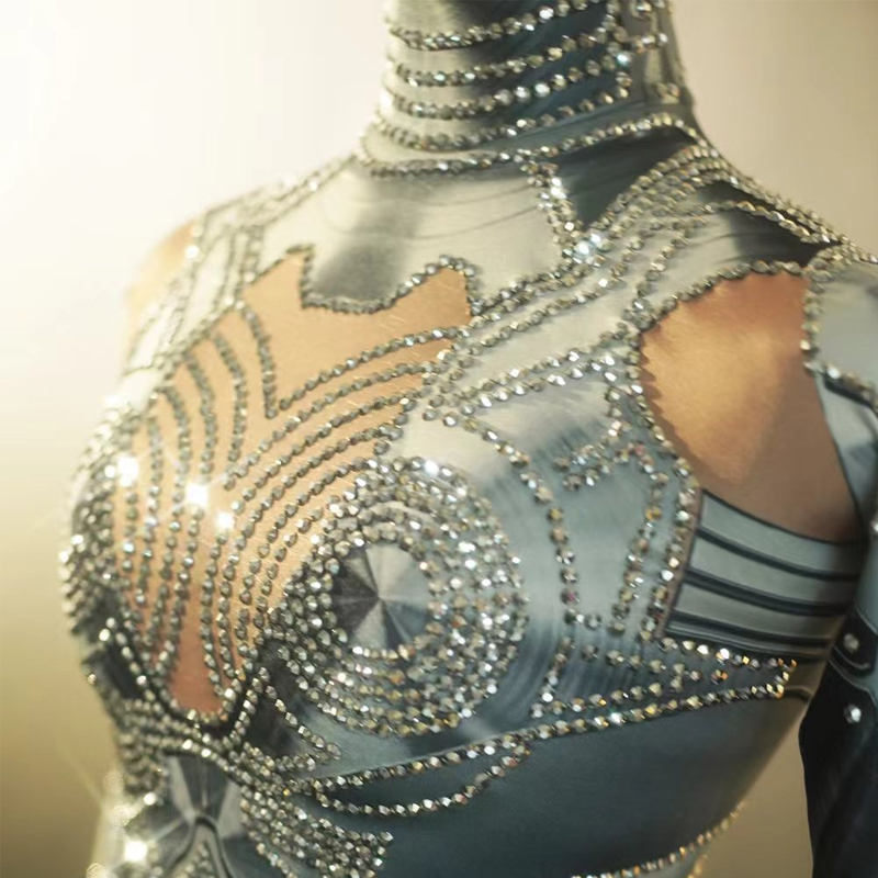 Tech Style Stretch Rhinestones - Tech Queen 리뷰 및 가격